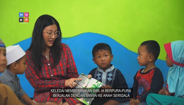 Artis yang berkontribusi di dunia pendidikan/Foto: youtube.com/MOP Channel