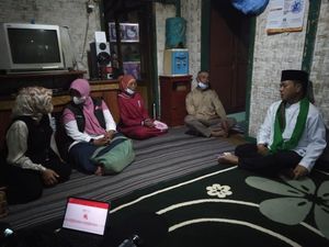 Bupati Bandung Serap Aspirasi Warga Desa Cipelah soal Pesantren & IKM