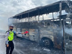 Ada 48 Orang dalam Bus yang Terbakar di Tol Pandaan, Semua Selamat
