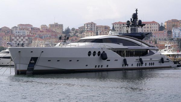 Ini Kapal Pesiar Crazy Rich Rusia yang Disita di Prancis-Italia
