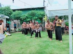 Kesenian Tiban, Seni Saling Cambuk di Kabupaten Kediri