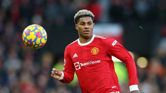 Marcus Rashford MANCHESTER, ENGLAND - DECEMBER 05: Marcus Rashford of Manchester United during the Premier League match between Manchester United and Crystal Palace at Old Trafford on December 05, 2021 in Manchester, England. (Photo by Alex Livesey/Getty Images)