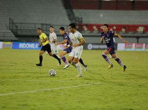 Persebaya Akui Aksi Moncer Kiper Persita hingga Skor Laga Imbang 1-1