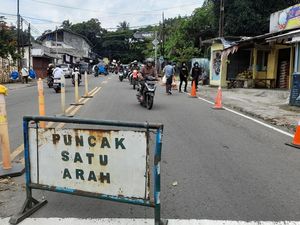 One Way Arah Jakarta Diberlakukan, Lalin Menuju Puncak Ditutup! One Way Arah Jakarta Diberlakukan, Lalin Menuju Puncak Ditutup!