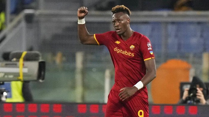 Romas Tammy Abraham celebrates after he scored his sides first goal during a Serie A soccer match between Roma and Atalanta, at Romes Olympic Stadium, Saturday, March 5, 2022. (AP Photo/Andrew Medichini)