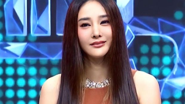 Dunia sedang dihebohkan dengan kasus kematian aktris cantik Thailand, Tangmo Nida Patcharaveerapong. Yuk, intip potretnya!