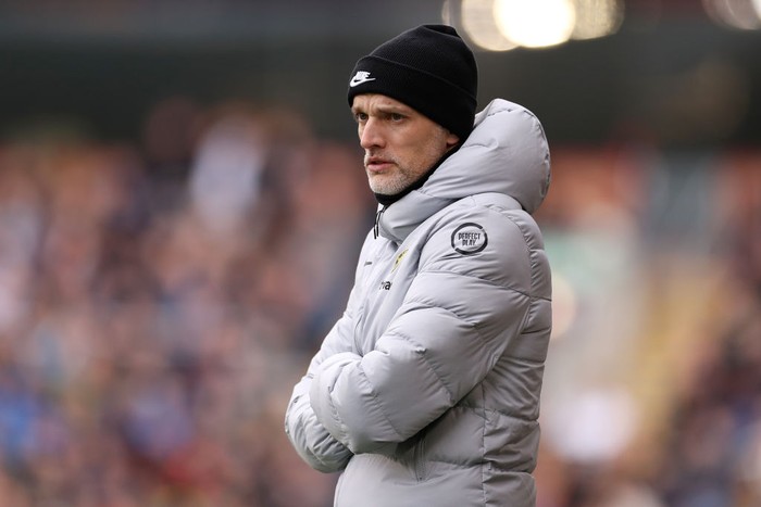 BURNLEY, ENGLAND - MARCH 05: Thomas Tuchel, Manager of Chelsea looks on during the Premier League match between Burnley and Chelsea at Turf Moor on March 05, 2022 in Burnley, England. (Photo by Lewis Storey/Getty Images)
