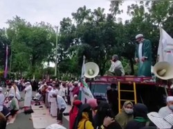 Khilaf Gerakan Salat di Aksi PA 212 Bikin Buya Fikri Ucapkan Maaf