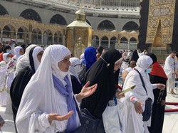 Arab Saudi Izinkan Wanita 45 Tahun ke Atas Jalani Umrah Tanpa Mahram