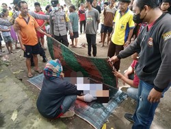 Biduan di Blitar Bunuh Diri Diduga Depresi Karena Sepi Manggung