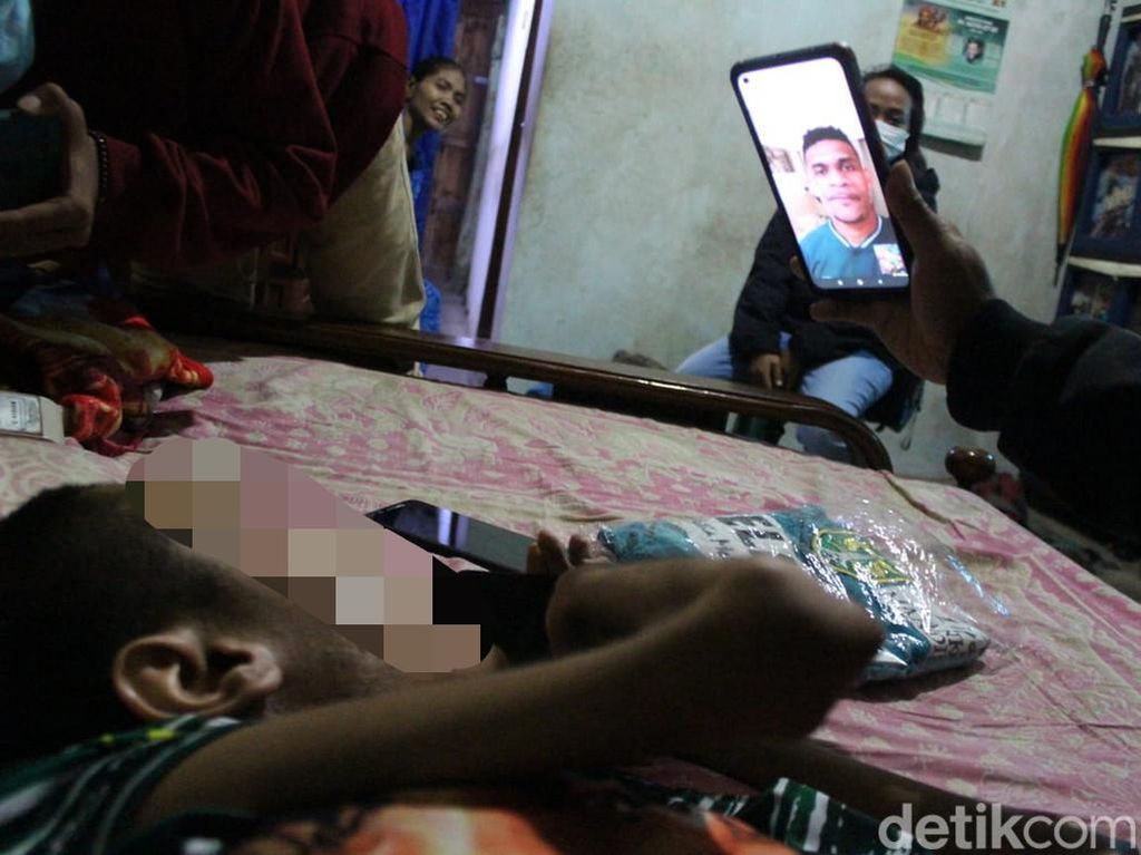 Ricky Kambuaya Akan Jenguk Bonek Jombang yang Lumpuh Karena Polio Ricky Kambuaya Akan Jenguk Bonek Jombang yang Lumpuh Karena Polio