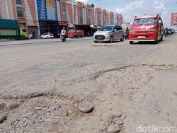 Jalan di Deli Serdang Rusak, Pemkab Minta Pengusaha Ikut Perbaiki