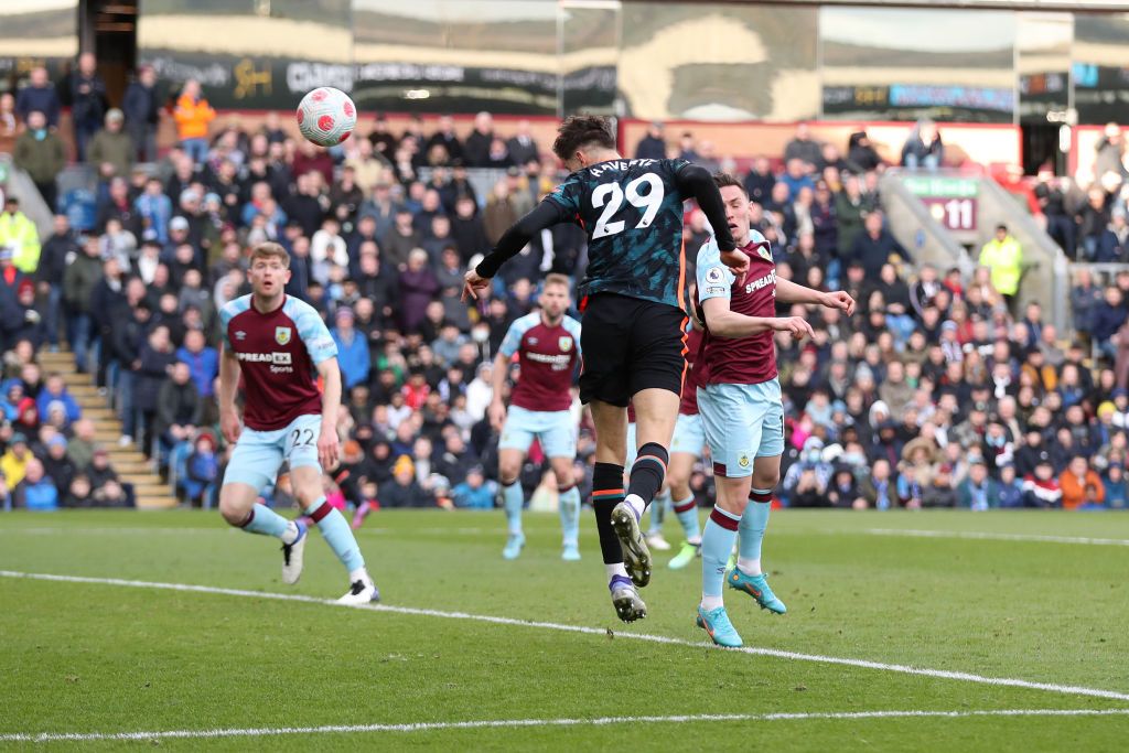 BURNLEY, ENGLAND - MARCH 05: Kai Havertz of Chelsea scores their team's second goal during the Premier League match between Burnley and Chelsea at Turf Moor on March 05, 2022 in Burnley, England. (Photo by Lewis Storey/Getty Images)