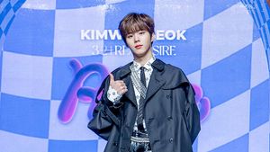 Penampilan Kim Woo Seok di Showcase Perilisan Album Solo