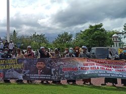 Massa Aksi Bela Islam di Aceh Demo Menag Yaqut