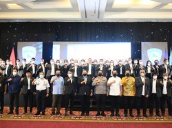 Lantik Ketua IMI Jatim, Bamsoet Bahas Prestasi Ciamik Pembalap Jatim