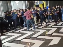 Ricuh! Peserta Munas AMPI IX di Bandung Terlibat Baku Hantam