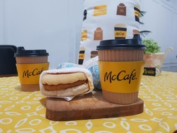 2.000 Guru Sekolah hingga Pengemudi Bentor Ramaikan Hari Sarapan Nasional