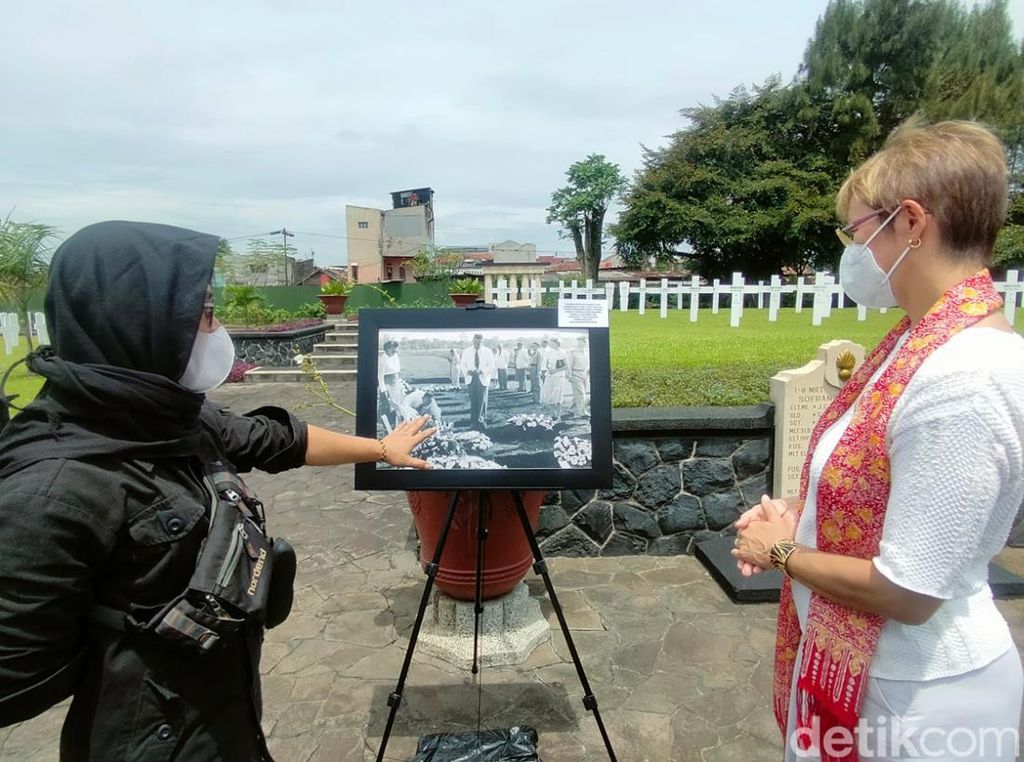 Askara Amerta:  Bingkai Memori Berdirinya Ereveld Pandu Bandung