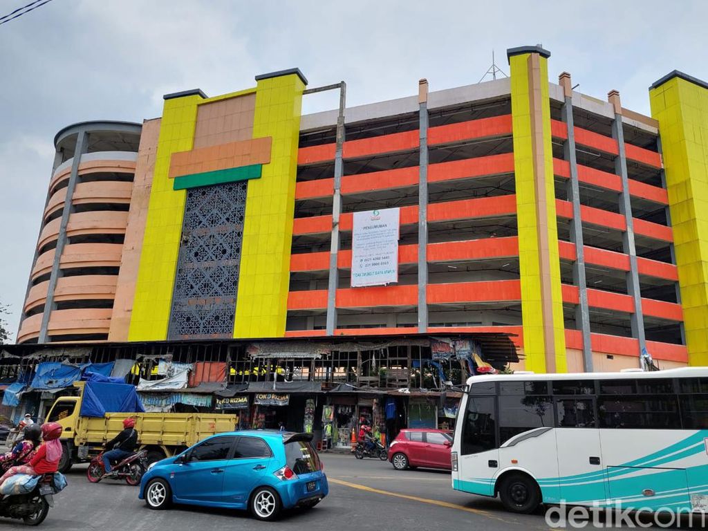 Menanti Sentuhan Moderenisasi di Pasar Turi Surabaya