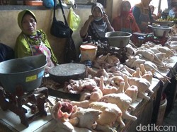Daging Ayam hingga Rokok Pacu Inflasi Minggu Kedua Maret