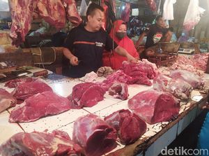Jelang Ramadan, Harga Daging Sapi di Cianjur Rp 130 Ribu Jelang Ramadan, Harga Daging Sapi di Cianjur Rp 130 Ribu