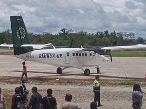 8 Jenazah Karyawan PTT Korban Pembantaian KKB di Papua Dievakuasi 8 Jenazah Karyawan PTT Korban Pembantaian KKB di Papua Dievakuasi