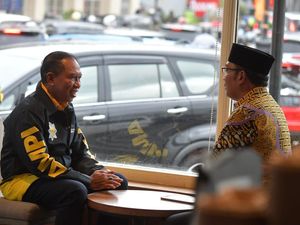 Menpora dan Ridwan Kamil Ngopi Bareng, Bicara Sukses Jabar di PON Papua Menpora dan Ridwan Kamil Ngopi Bareng, Bicara Sukses Jabar di PON Papua