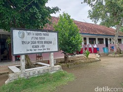 Kata Plt Kasek SDN di Ponorogo soal Guru Telat Datang Hingga Murid Terlantar