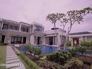 Bucin Abis! Thariq Halilintar Sewa Rumah Mewah Demi Bisa Dekat dengan Fuji