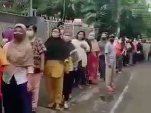 Viral Antrean Panjang Pembeli Minyak Goreng di Jaksel, Ini Faktanya