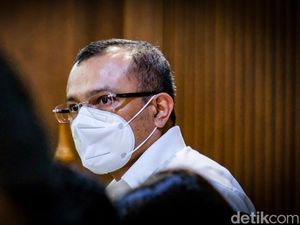 Ferdinand Hutahaean Hadapi Sidang Tuntutan Cuitan Allahmu Lemah Hari Ini Ferdinand Hutahaean Hadapi Sidang Tuntutan Cuitan Allahmu Lemah Hari Ini