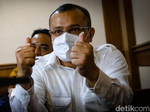 Ferdinand Hutahaean Divonis 5 Bulan Penjara di Kasus Allahmu Lemah Ferdinand Hutahaean Divonis 5 Bulan Penjara di Kasus Allahmu Lemah