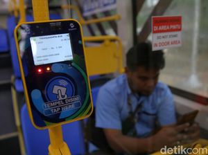 JakLingko Klaim Aduan Saldo TransJ Terpotong 2 Kali Makin Berkurang JakLingko Klaim Aduan Saldo TransJ Terpotong 2 Kali Makin Berkurang