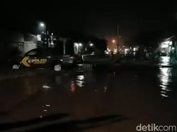 Pantura Pasuruan Kembali Banjir, Lalu Lintas Lumpuh