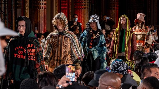 Fashion show label Greenlight di Paris