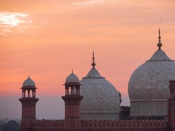 Salat Fajar dan Qobliyah Subuh, Apakah Sama?