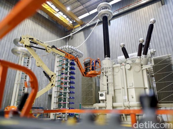 Intip Pabrik Trafo yang Dukung Kemudahan Akses Listrik di Indonesia