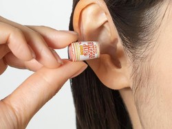 Berbentuk Mie Instan Cup, Ear Plug Mungil Ini Bisa Jadi Aksesoris Unik