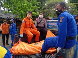 Mayat Pria Tanpa Identitas Ditemukan Nelayan di Pulau Merak Kecil