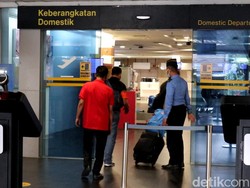 Penumpang Sambut Baik Aturan Naik Pesawat Tak Perlu Tes PCR-Antigen