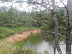 Cekdam Cimarias Sumedang, Danau Tersembunyi di Lereng Kareumbi