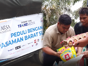 CT Arsa Foundation Salurkan Bantuan ke Korban Gempa Pasaman Barat