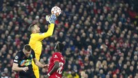 Liverpool yang mengantongi keunggulan dua gol dibuat kerepotan oleh Inter Milan yang bermain agresif untuk mengejar ketertinggalan agregat.