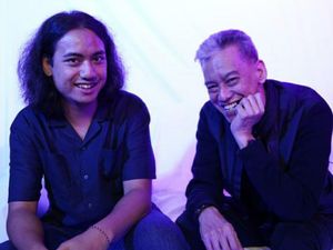 Fariz RM dan Arya Novanda Lahirkan Single Dat Thang di Hari Musik Nasional Fariz RM dan Arya Novanda Lahirkan Single Dat Thang di Hari Musik Nasional