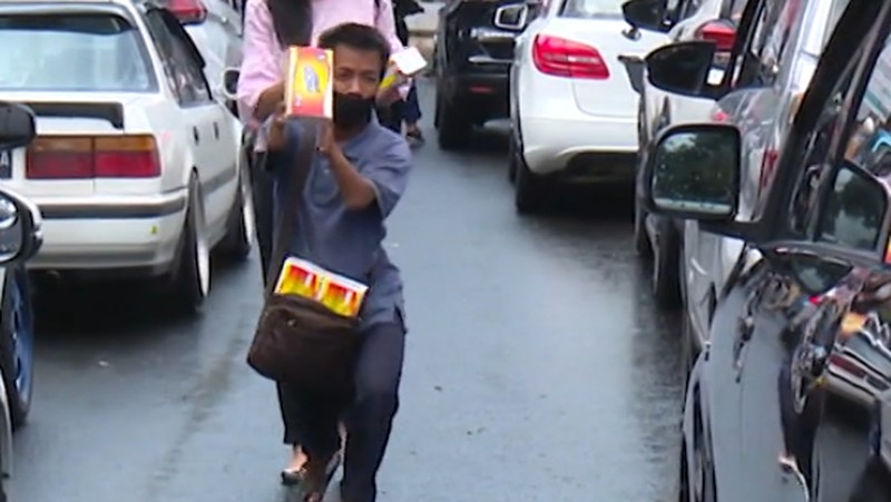 Halil Atlet Disabilitas Penjual Tisu Butuh Motor Modifikasi, Kamu Bisa Bantu!