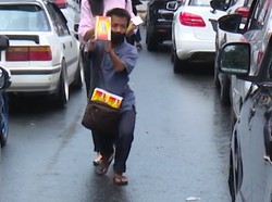 Halil Atlet Disabilitas Penjual Tisu Butuh Motor Modifikasi, Kamu Bisa Bantu!