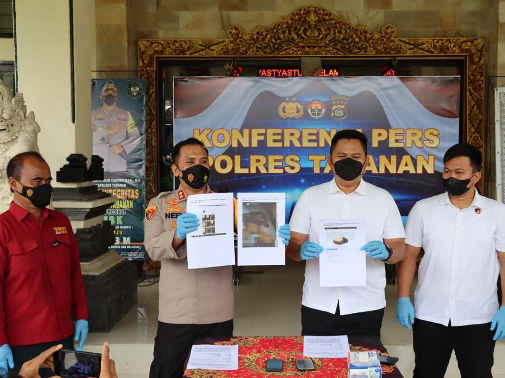 Pemuda di Bali Ditangkap Gegara Sebar Foto Syur Mantan Pacar Pemuda di Bali Ditangkap Gegara Sebar Foto Syur Mantan Pacar