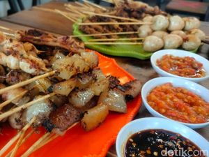 Aneka Makanan Tusuk di Sate Saterasna, Sambal Keosnya Joss di Lidah!