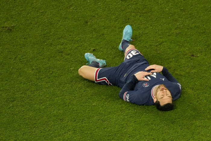 PSGs Lionel Messi gestures during the Champions League, round of 16, first leg soccer match between Paris Saint Germain and Real Madrid at the Parc des Princes stadium, in Paris, France, Tuesday, Feb. 15, 2022. (AP Photo/Francois Mori)